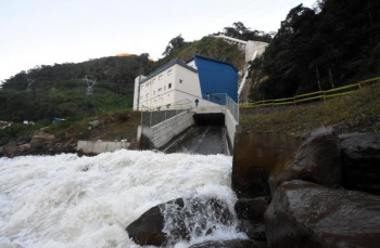 Bolivia aprovecha solo el 1,5% de su potencial hidroeléctrico