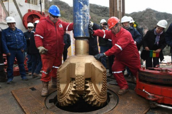 Shell negocia compra de hasta 12 MMMCD de gas boliviano