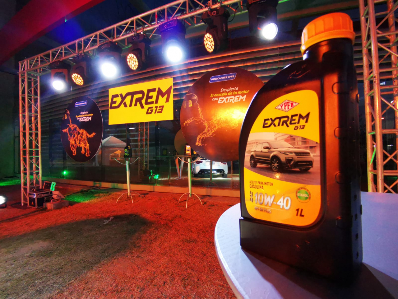 YPFB comercializa mensualmente 45.000 litros de lubricantes Extrem G13