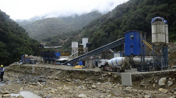 BCB efectúa cuarto desembolso a ENDE para la planta Ivirizu