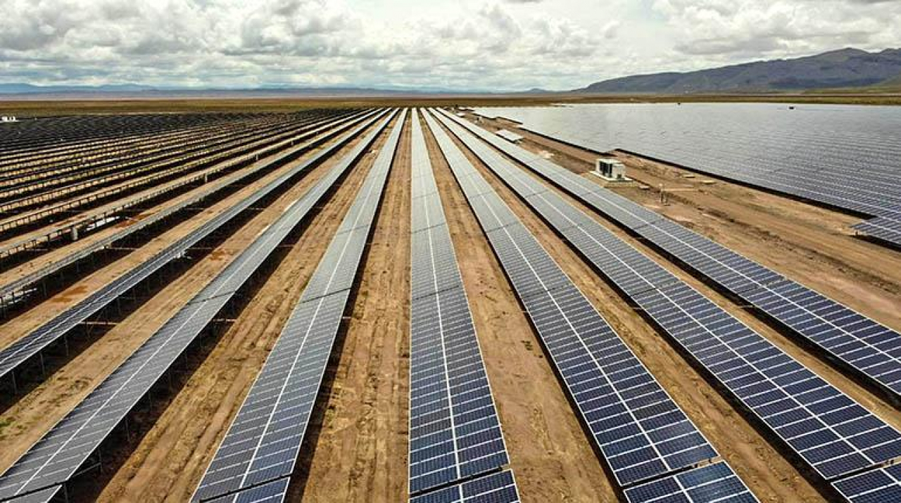 ENDE destaca ingreso de Bolivia a la era de las energías renovables