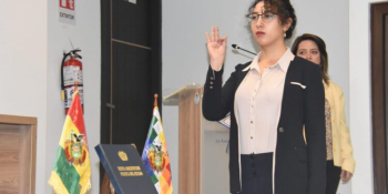 Karla Calderón asume presidencia ejecutiva de YLB