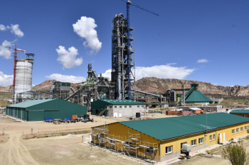 Construcción de la planta industrial de cemento en Potosí tiene 92%