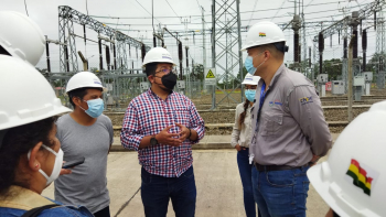 Comisiones legislativas inspeccionan la planta de amoniaco y urea y la termoeléctrica de Entre Ríos