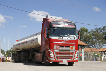 YPFB despacha 3,1 millones de litros de diésel y garantiza abastecimiento en Santa Cruz
