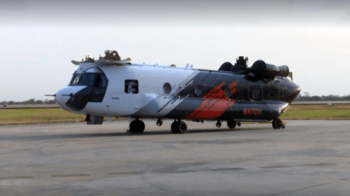 Helicópteros «Chinook» y UH-1H sofocan incendios en la comunidad de Campamento