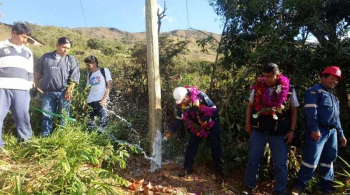 DELAPAZ entrega obra de electrificación en la comunidad de Silala