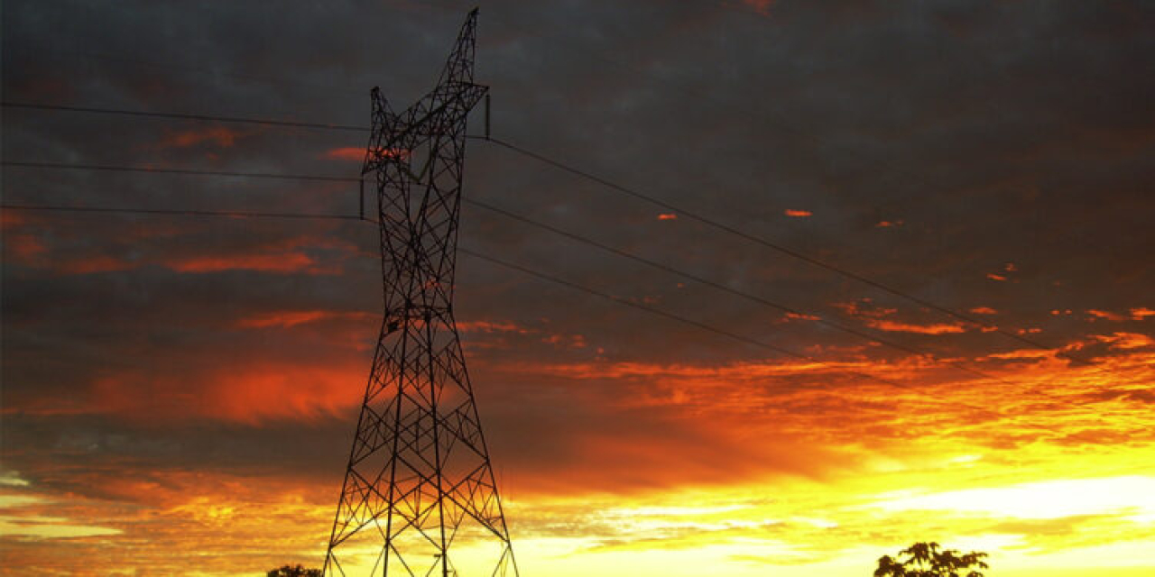 Proyectan venta de energía eléctrica a Brasil, Perú y Chile